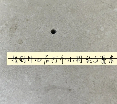连云港市瓷砖空鼓维修公司专业解答在瓷砖铺贴过程中，如果砂料搅拌不均匀，将会带来以下问题